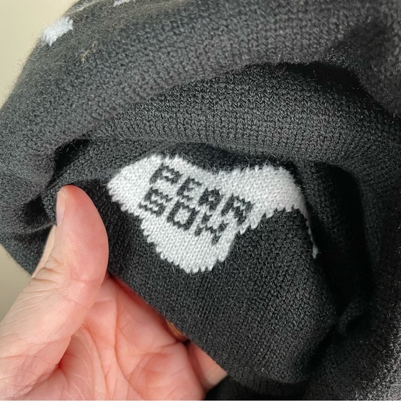 Vikings Hockey Club Knit Orange Black Pom Beanie - Picture 5 of 5